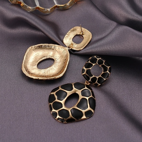 SAFARI earrings in giraffe print - Picture 6 of 6